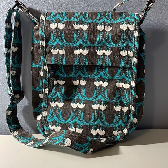 Kavu Bags Kavu Tulip Crossbody Purse Bag Adjustable Strap Poshmark